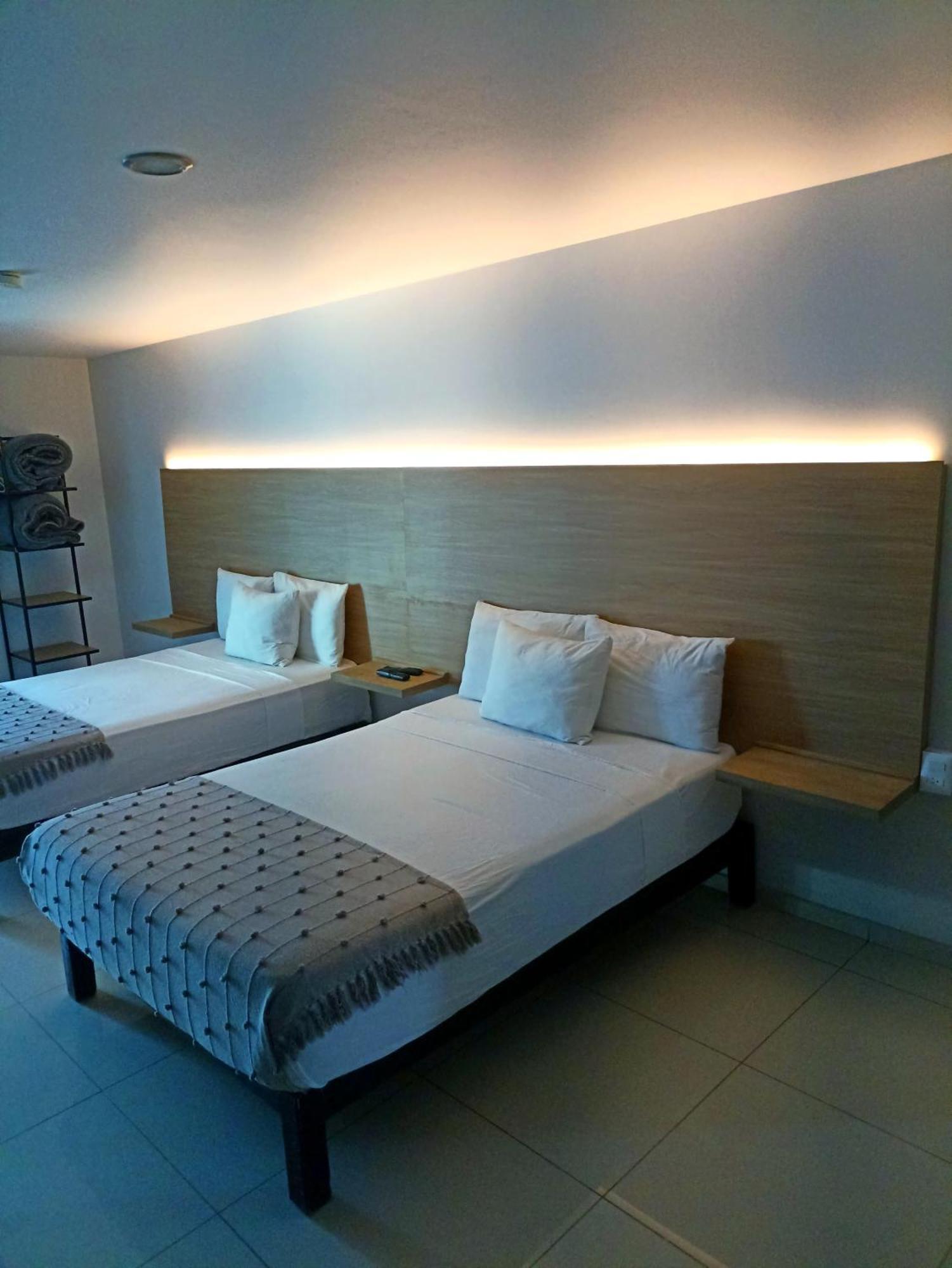 Hotel Casa Galeana Centro Con Estacionamiento Privado อากวสคาเลียนเทส ภายนอก รูปภาพ